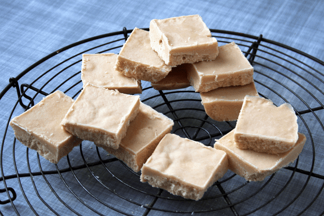 Healthy Keto Vanilla Coconut Fudge | Real Food RN